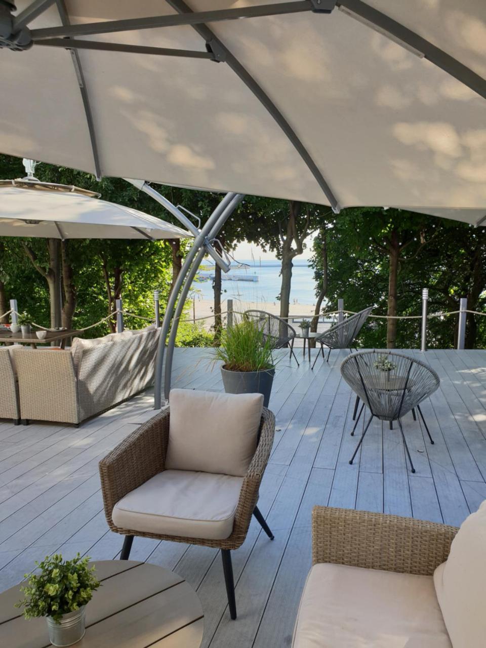 Blekitny Zagiel Aparthotel Gdynia Ngoại thất bức ảnh