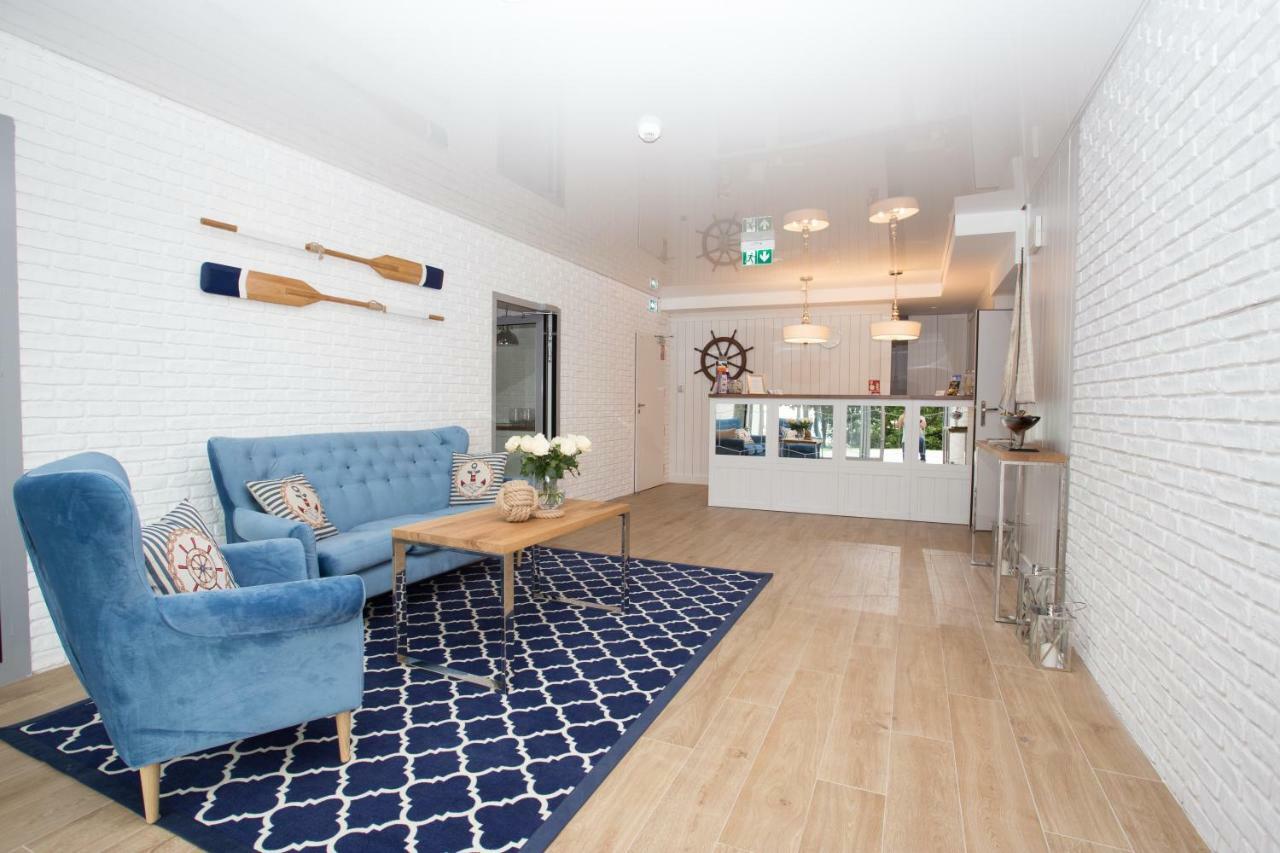 Blekitny Zagiel Aparthotel Gdynia Ngoại thất bức ảnh