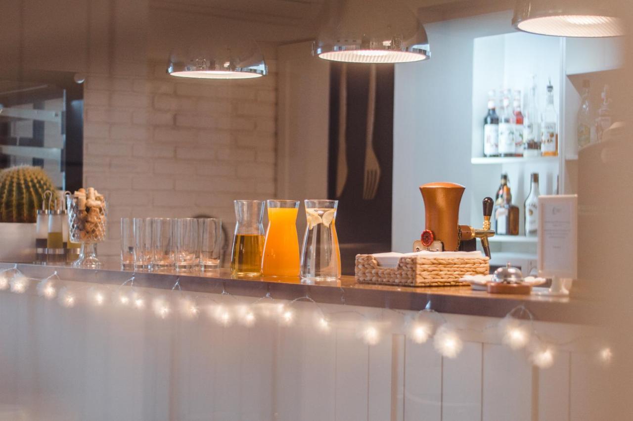 Blekitny Zagiel Aparthotel Gdynia Ngoại thất bức ảnh